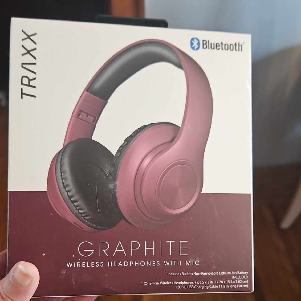 TRAXX Graphite Wireless Headphones with Mic